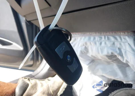 2015 BMW 328I xDrive z USA, uszkodzony, nr VIN WBA3B5G54FNS18909